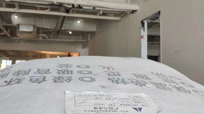 聚氨酯岩棉复合板一体板：揭秘其价格背后的价值**