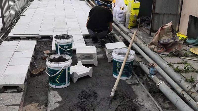 下雨天防水涂料如何选？揭秘十大品牌背后的技术奥秘